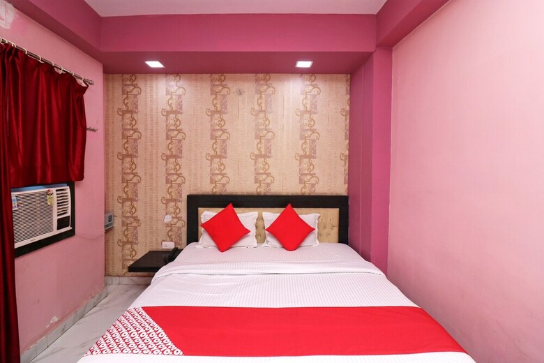 Oyo 41903 Hotel Mayur Palace