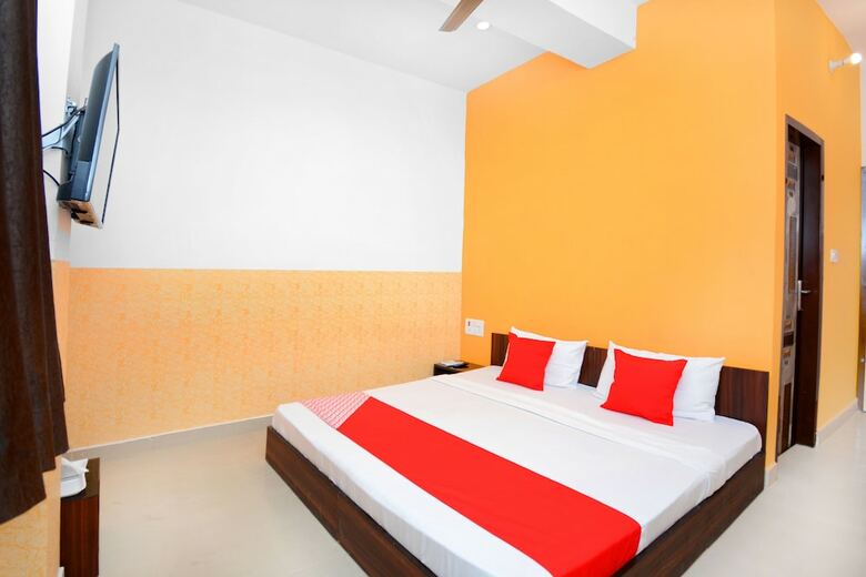 Oyo 36908 Hotel Park View