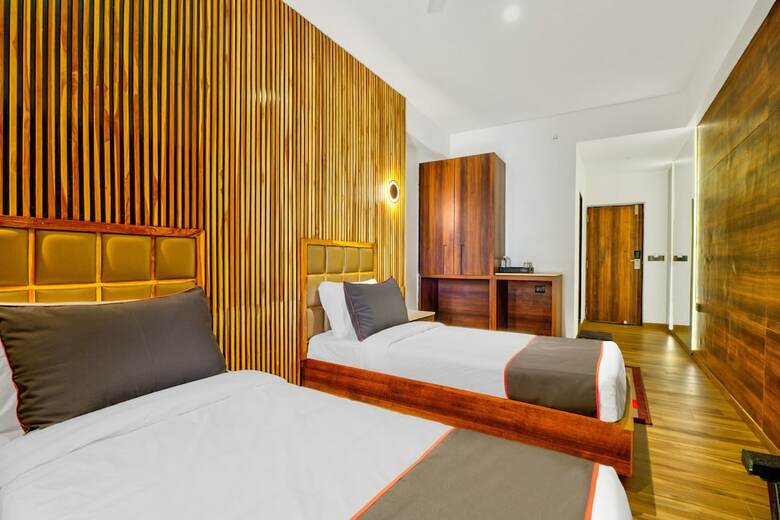 Hotel Collection O 45131 Rajgreen Celebration