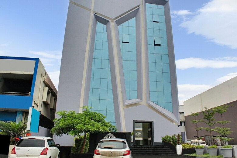 Hotel Capital O 47821 Piyush Inn