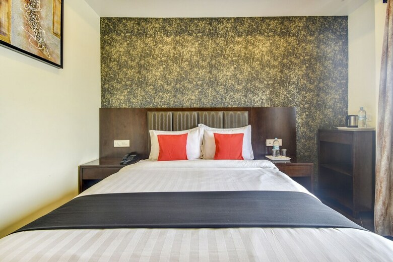 Hotel Capital O 47821 Piyush Inn