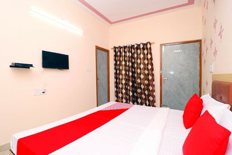 Hotel Oyo 43966 Jaura Inn