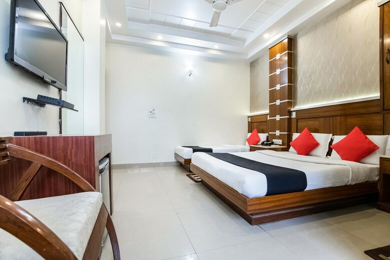 Capital O 312 Hotel Aster Inn