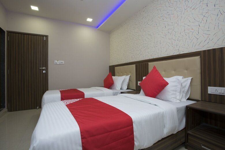 Oyo 27640 Hotel Blue Sapphire Residency