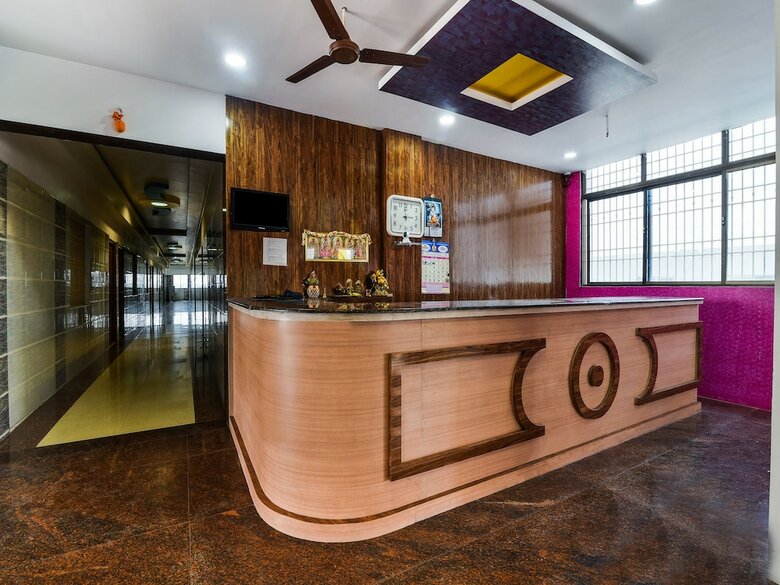 Oyo 30545 Hotel Jeevan Park