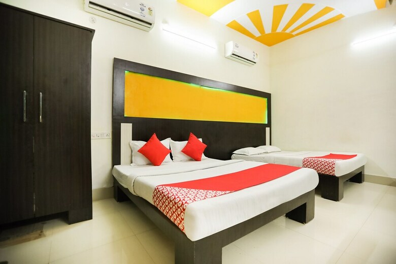 Hotel Oyo 47099 Azad Garden