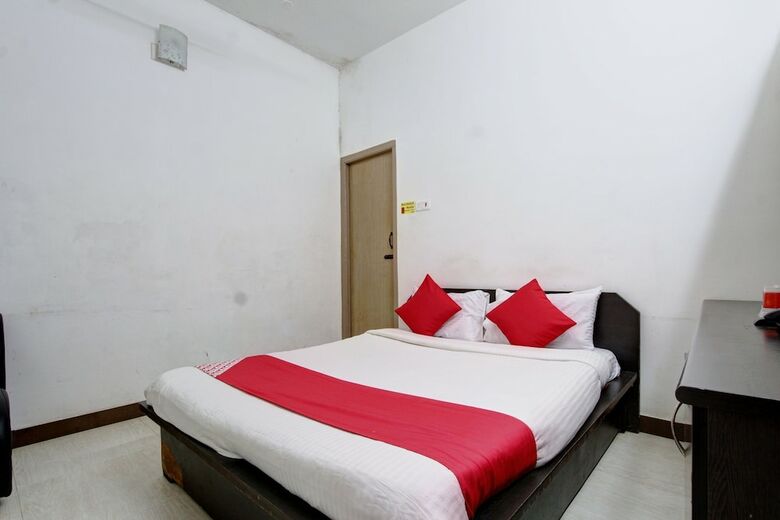 Oyo 46168 Sky Hotels