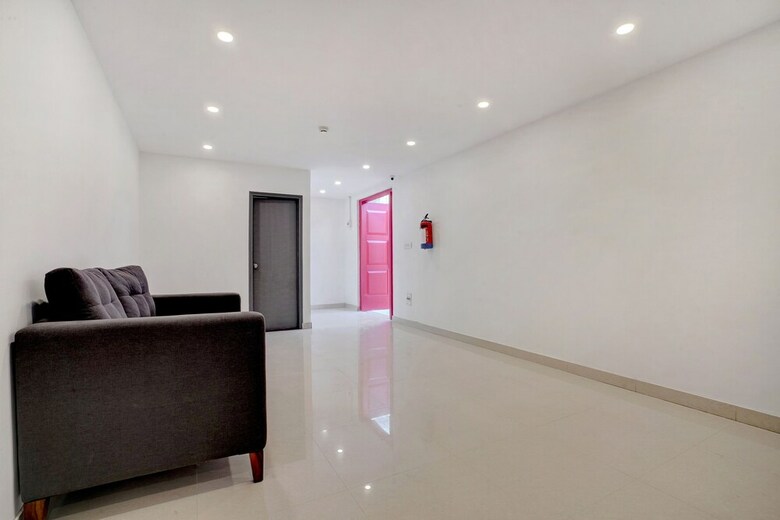 Hotel Collection O 37472 Sector 44