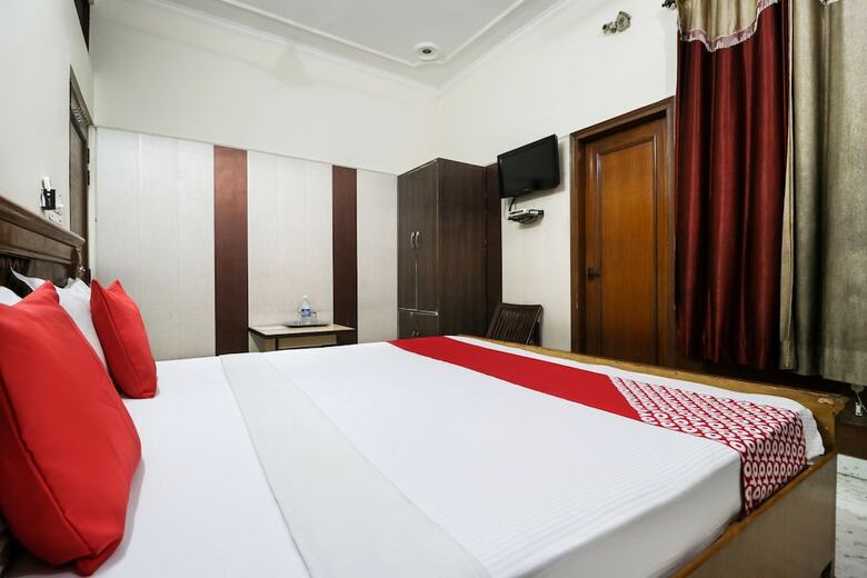 Spot On 46852 Hotel Pal Regency