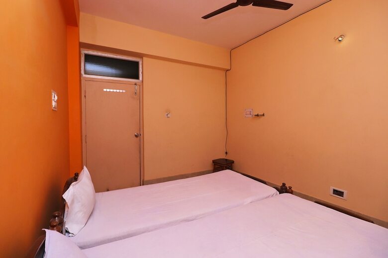 Hotel Spot On 43638 L X Inn