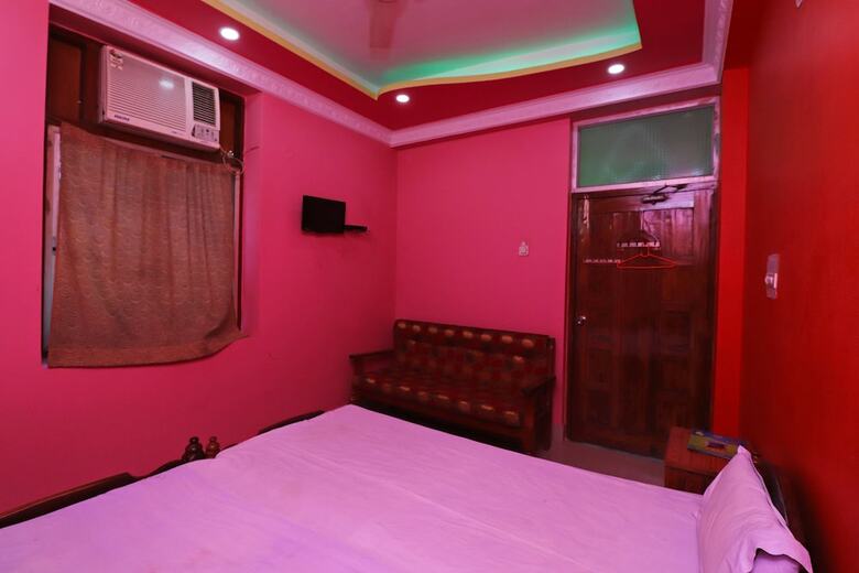 Hotel Spot On 43638 L X Inn
