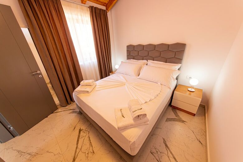 Hotel Santa Oliva Suites
