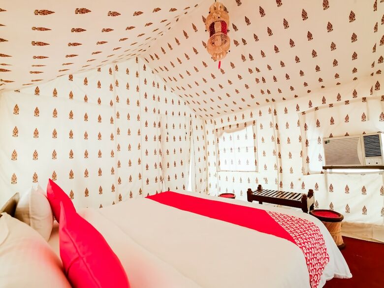 Hotel Oyo 42224 Royal Tent Pushkar