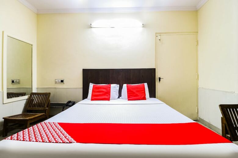 Oyo 46321 Hotel Rising Sun