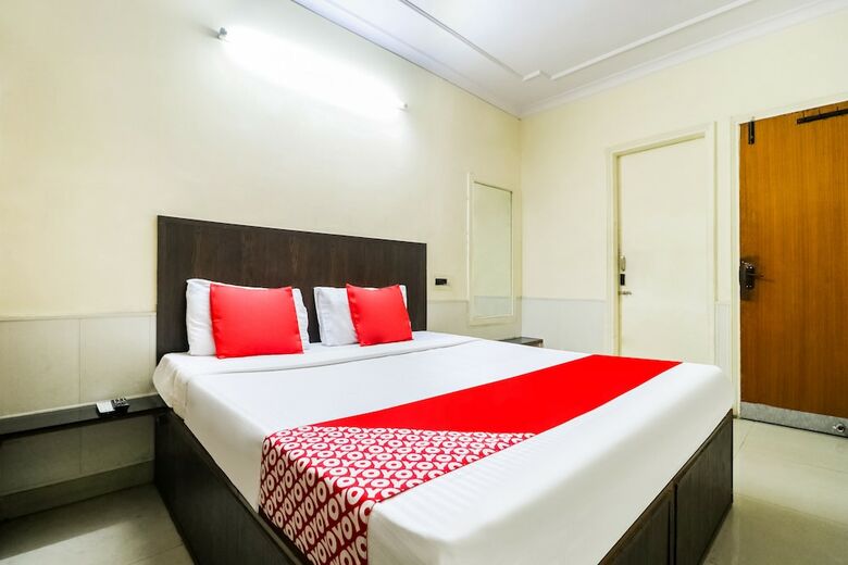 Oyo 46321 Hotel Rising Sun