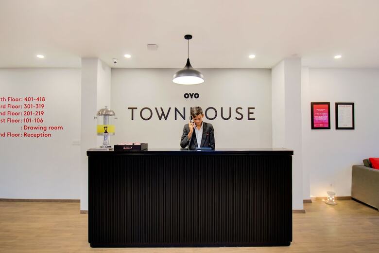 Hotel Oyo Townhouse 165 Netaji Road