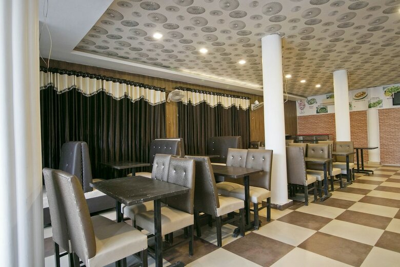 Hotel Oyo 37441 Crown Resorts