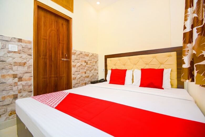 Hotel Oyo 38733 The Sai Palace