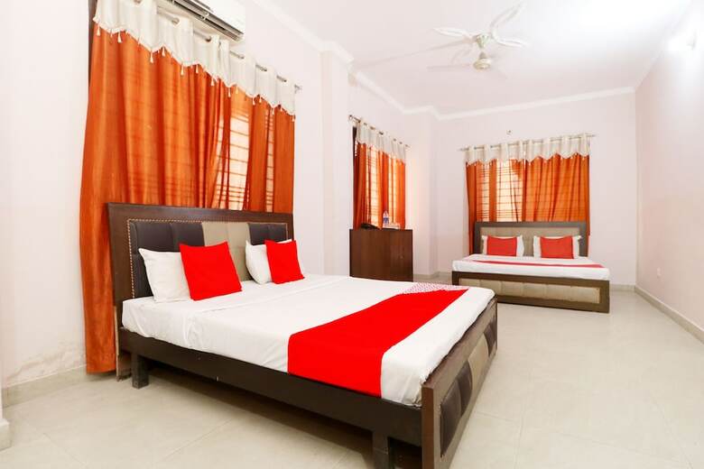 Oyo 39635 Hotel Shree Om