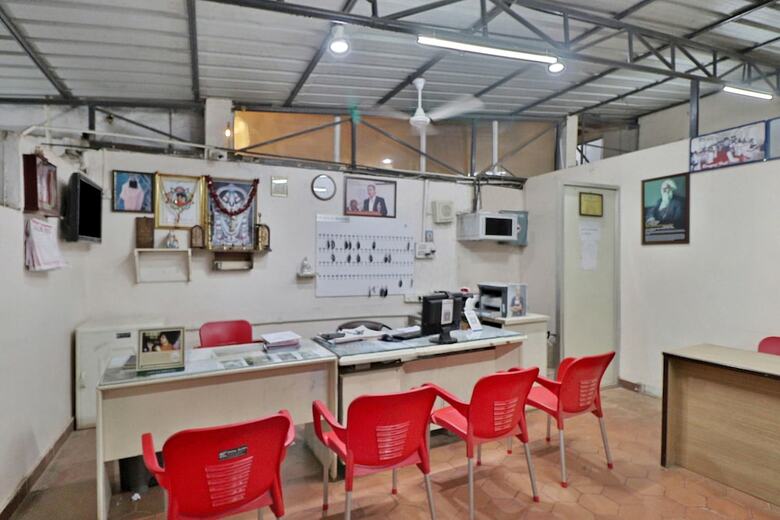 Hotel Spot On 45289 Shanthiniketan Homes