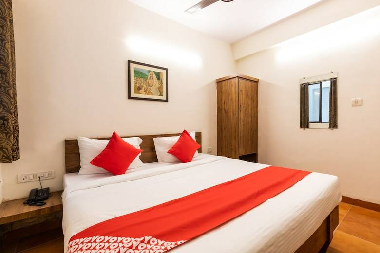 Oyo 28360 Hotel Rajdeep