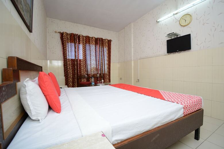 Hotel Oyo 36280 Vijay Resorts