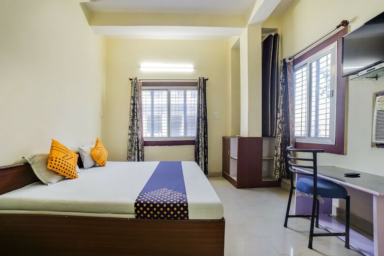 Hotel Spot On 45291 Bharat Lodge