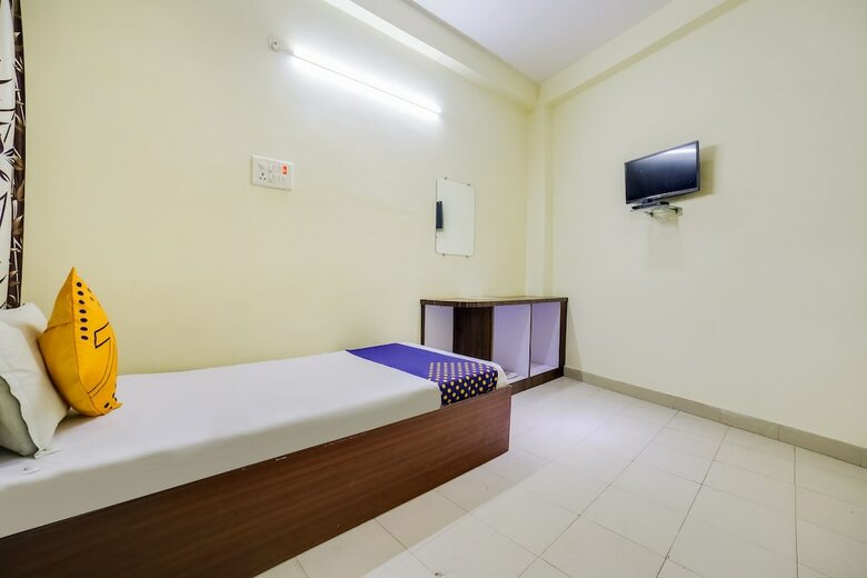 Hotel Spot On 45291 Bharat Lodge
