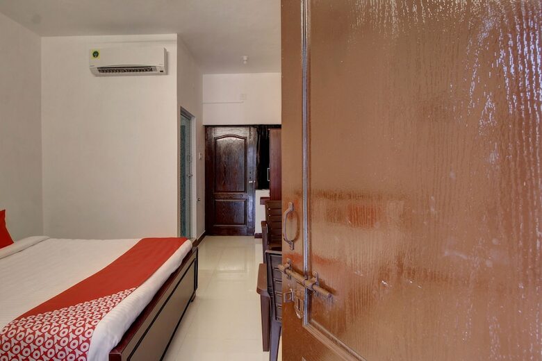 Hotel Oyo 45997 Gsn Residency