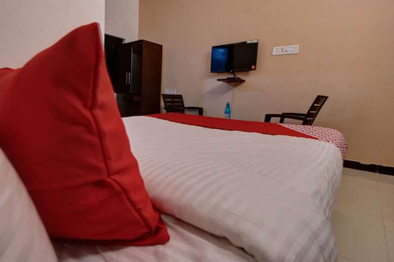 Hotel Oyo 45997 Gsn Residency