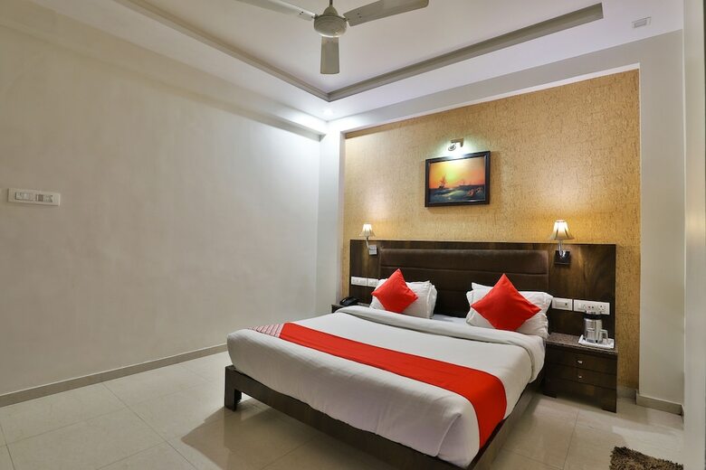 Oyo 3165 Hotel Radhe