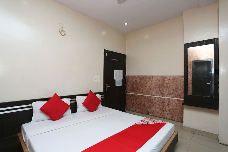 Oyo 8869 Hotel-a-firoza