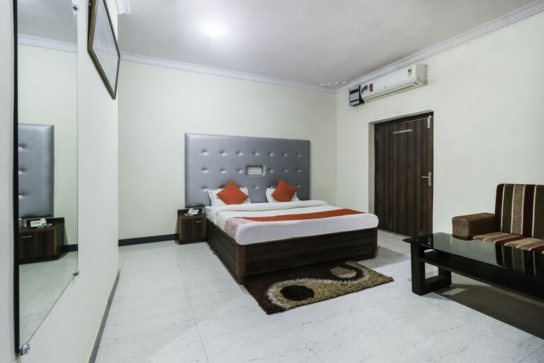 Oyo 29089 Hotel Shiv Villas