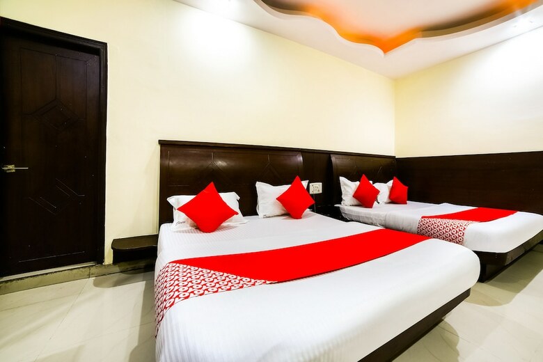 Hotel Oyo 26225 Le Alfanso