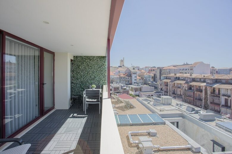 Apartamentos Liiiving - Invictus Bolh�o Terrace Apts