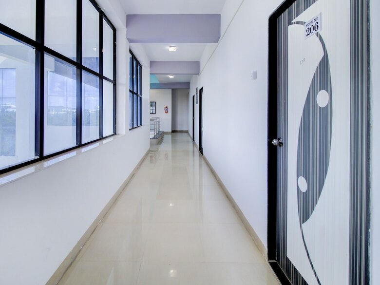 Oyo Flagship 29595 Hotel Akash Executive