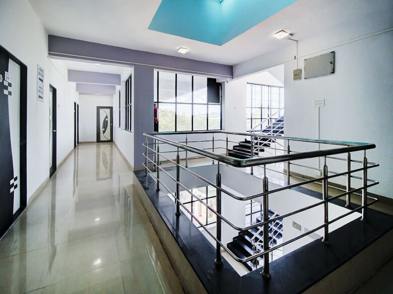 Oyo Flagship 29595 Hotel Akash Executive