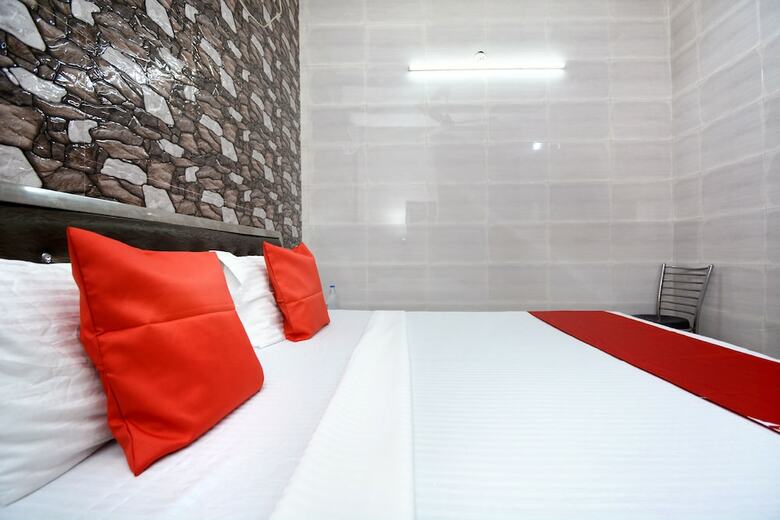 Hotel Oyo 29417 Ms Guest House