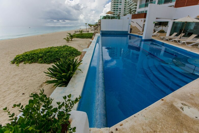 Condominio Girasol Zona Hotelera