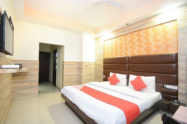 Oyo 30977 Hotel Prem Nisarga