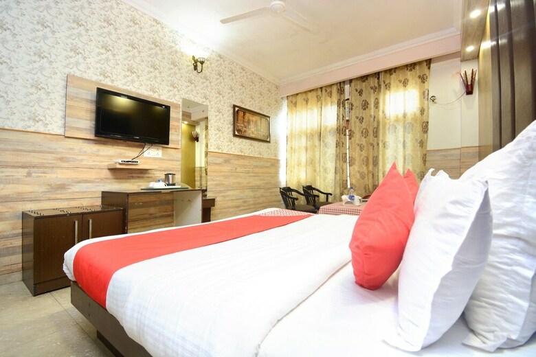 Oyo 30977 Hotel Prem Nisarga