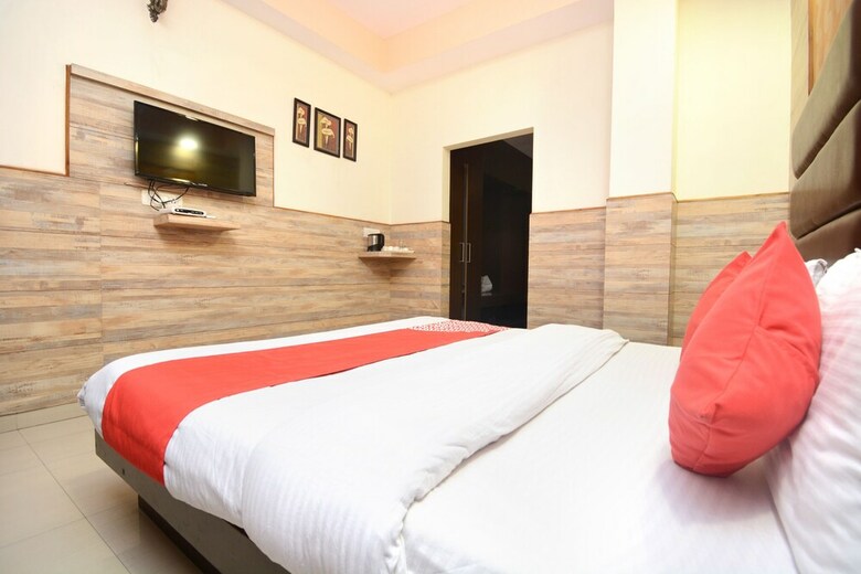 Oyo 30977 Hotel Prem Nisarga