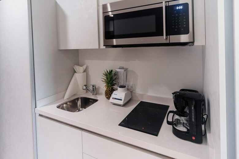 One Paralia Condo Boutique