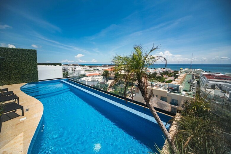 One Paralia Condo Boutique