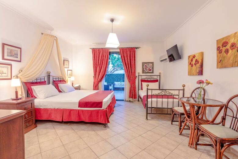 Aktaion Beach Hotel