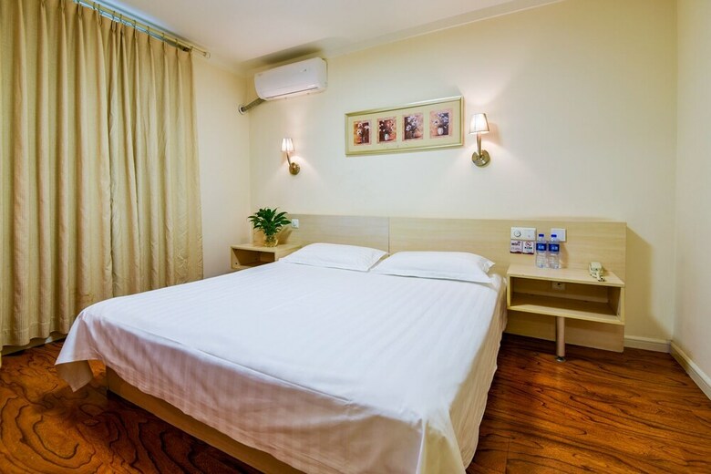 Jingcheng Business Hotel