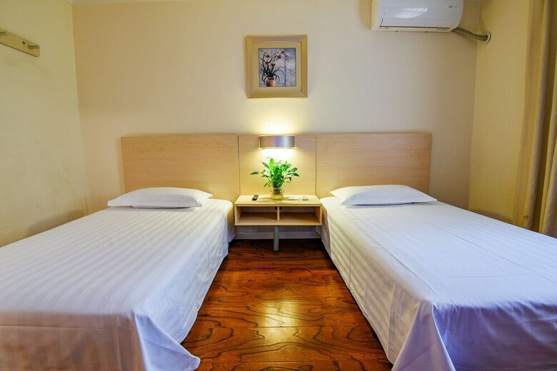 Jingcheng Business Hotel