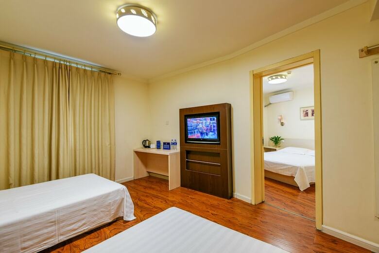 Jingcheng Business Hotel