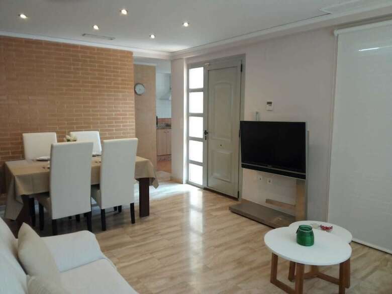 Apartamentos Playa Y Monta�a Los Valles - Valencia