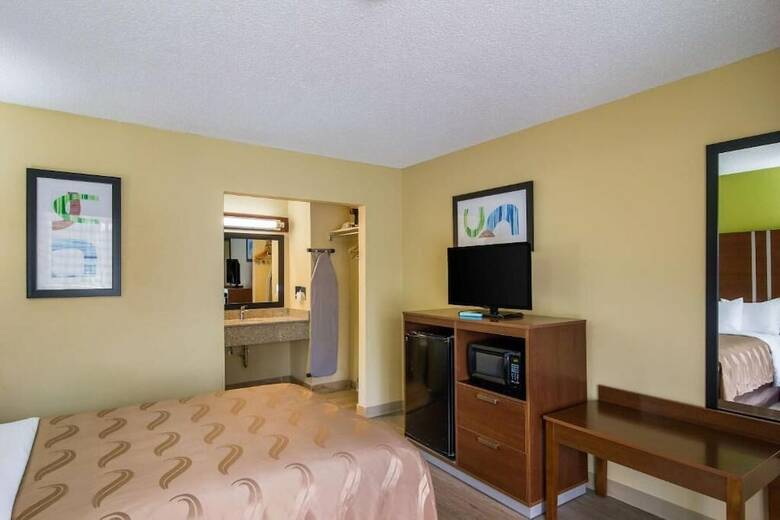Hotel Quality Inn Conference Center